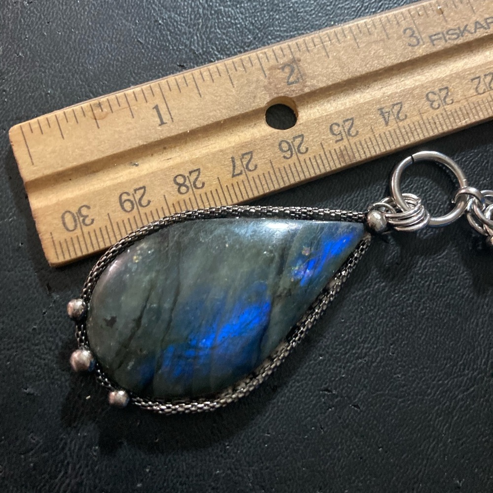 Natural dark blue green iridescent flash labradorite gemstone boho moon necklace - Picture 13 of 14